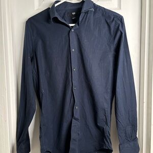 🍍2 for $20! Men’s Uniqlo Blue Button Down